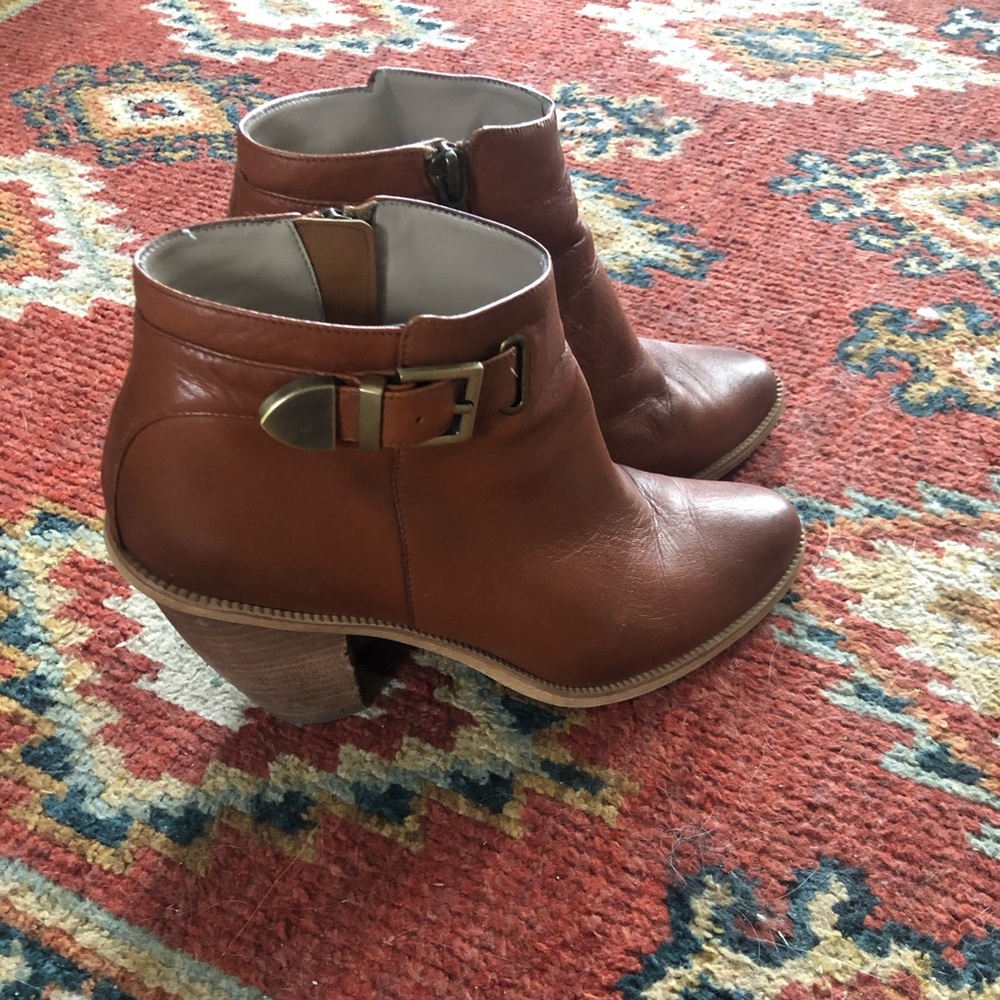 Hinge Heeled Booties